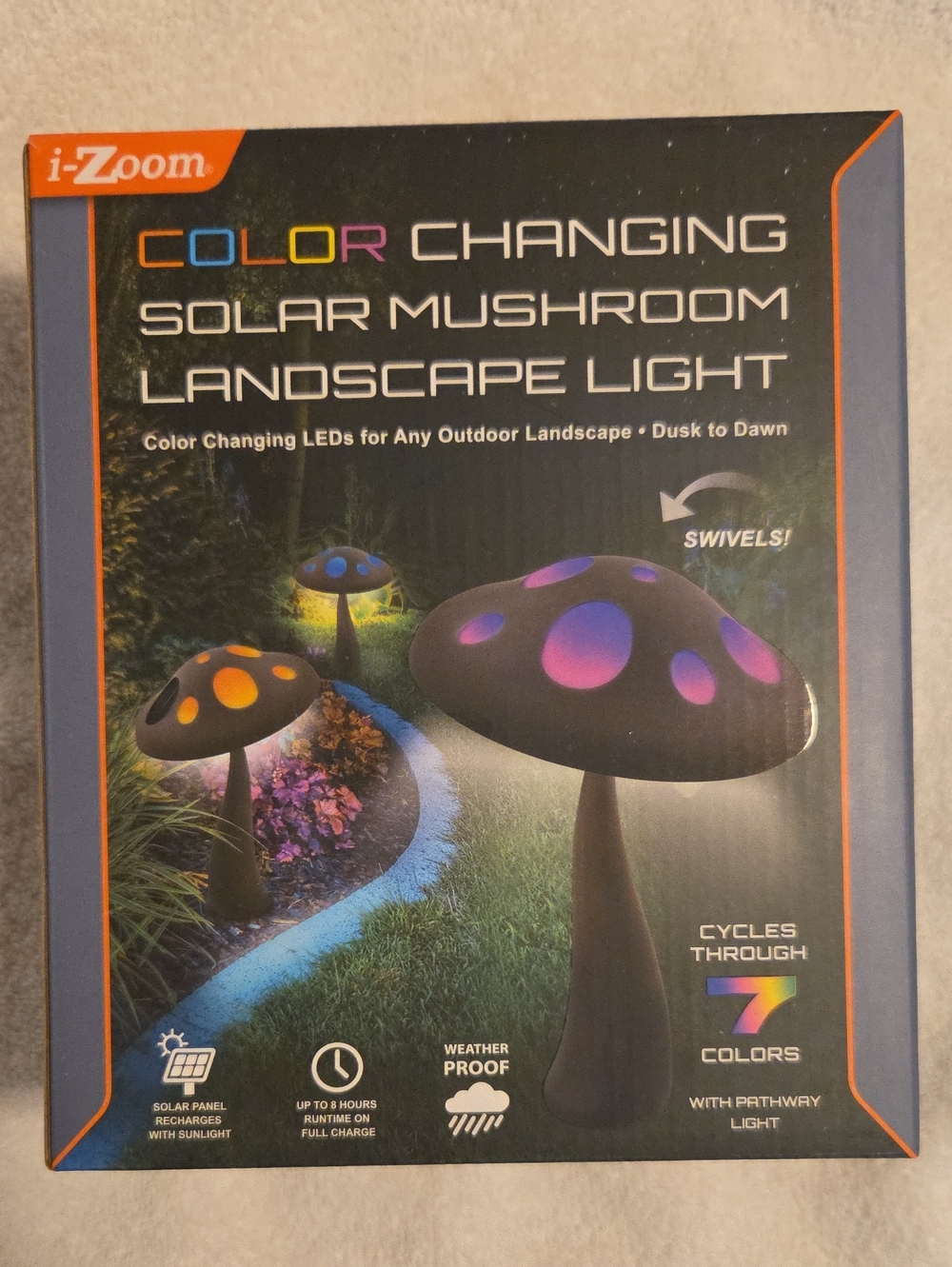 Zoom Color-Changing Solar Mushroom Landscape Light - Black with Multicolor LEDs